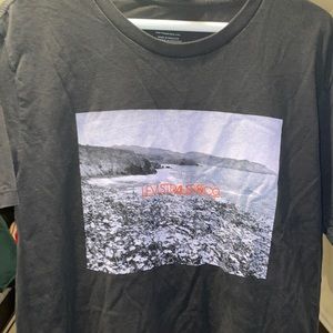 Mens medium Levi t shirt